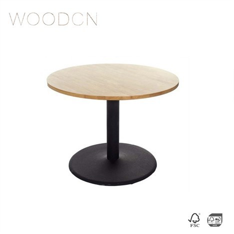 テーブルのラウンドベース